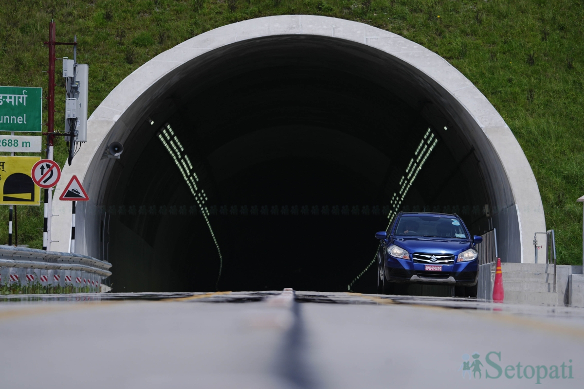 Nagdhunga-Tunnel-Private-Vehicles-16.jpg