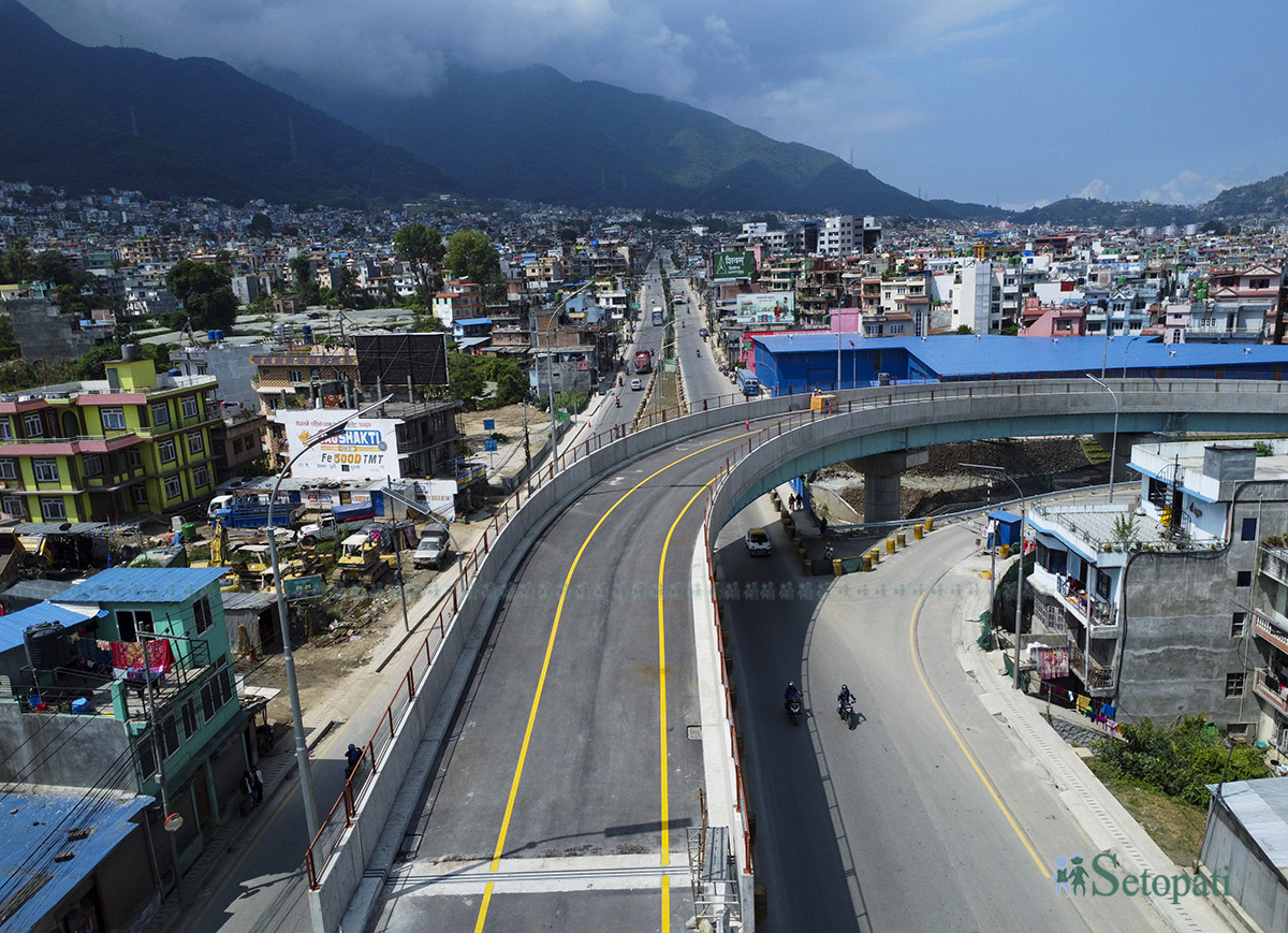 Nagdhunga-Tunnel-09.jpg