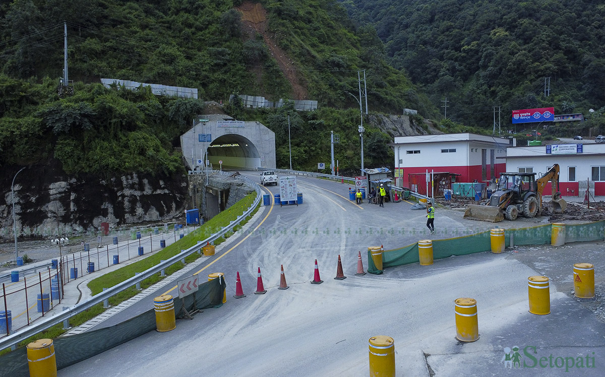 Nagdhunga-Tunnel-16.jpg