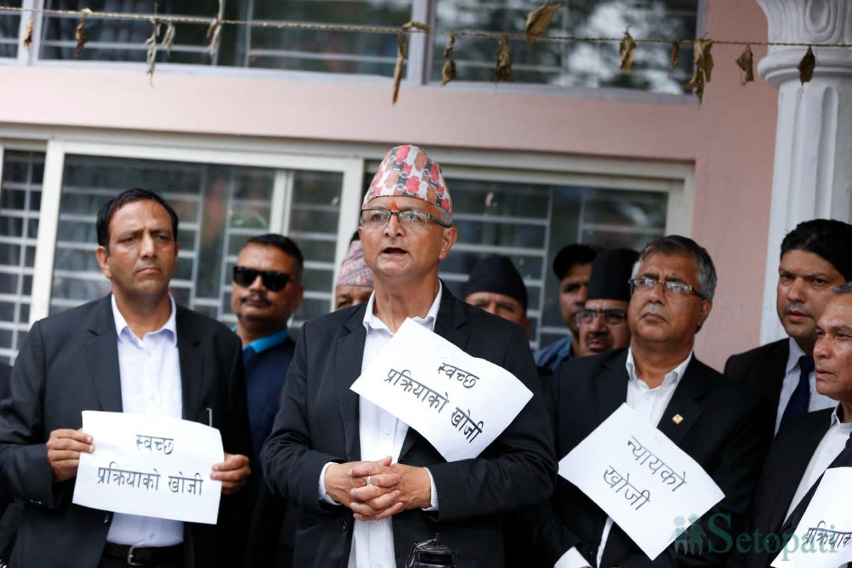 Nepal-Bar-Association-Lantern-Protest-06.jpg