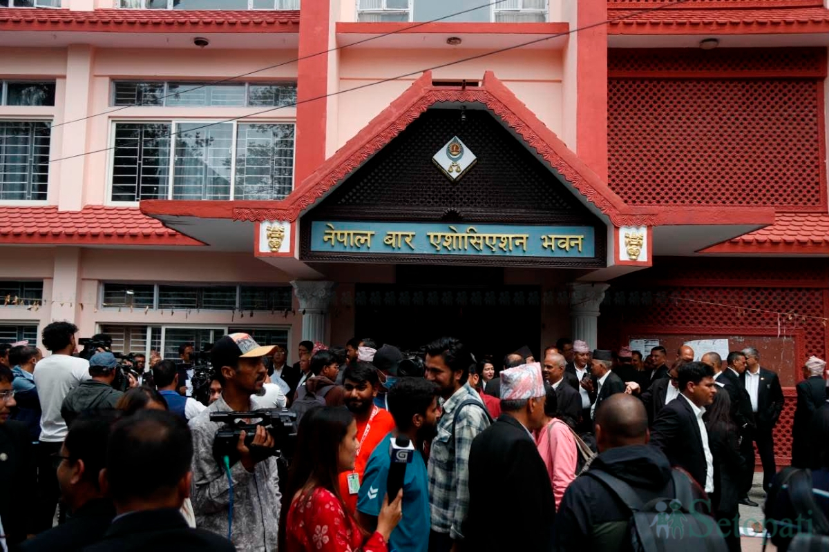 Nepal-Bar-Association-Lantern-Protest-07.jpg