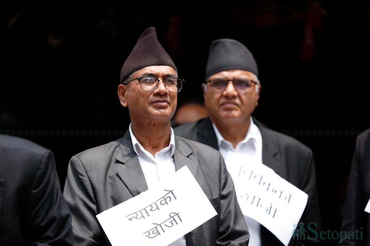 Nepal-Bar-Association-Lantern-Protest-10.jpg