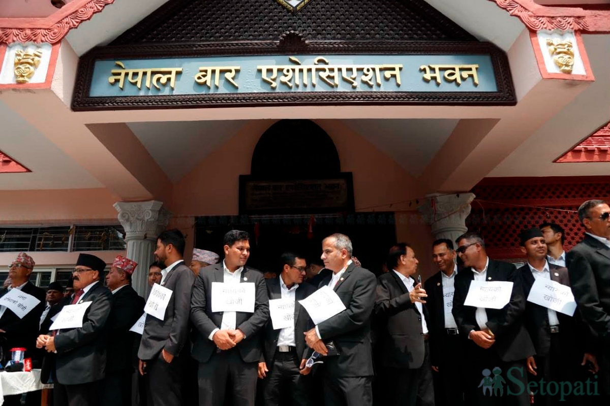 Nepal-Bar-Association-Lantern-Protest-11.jpg