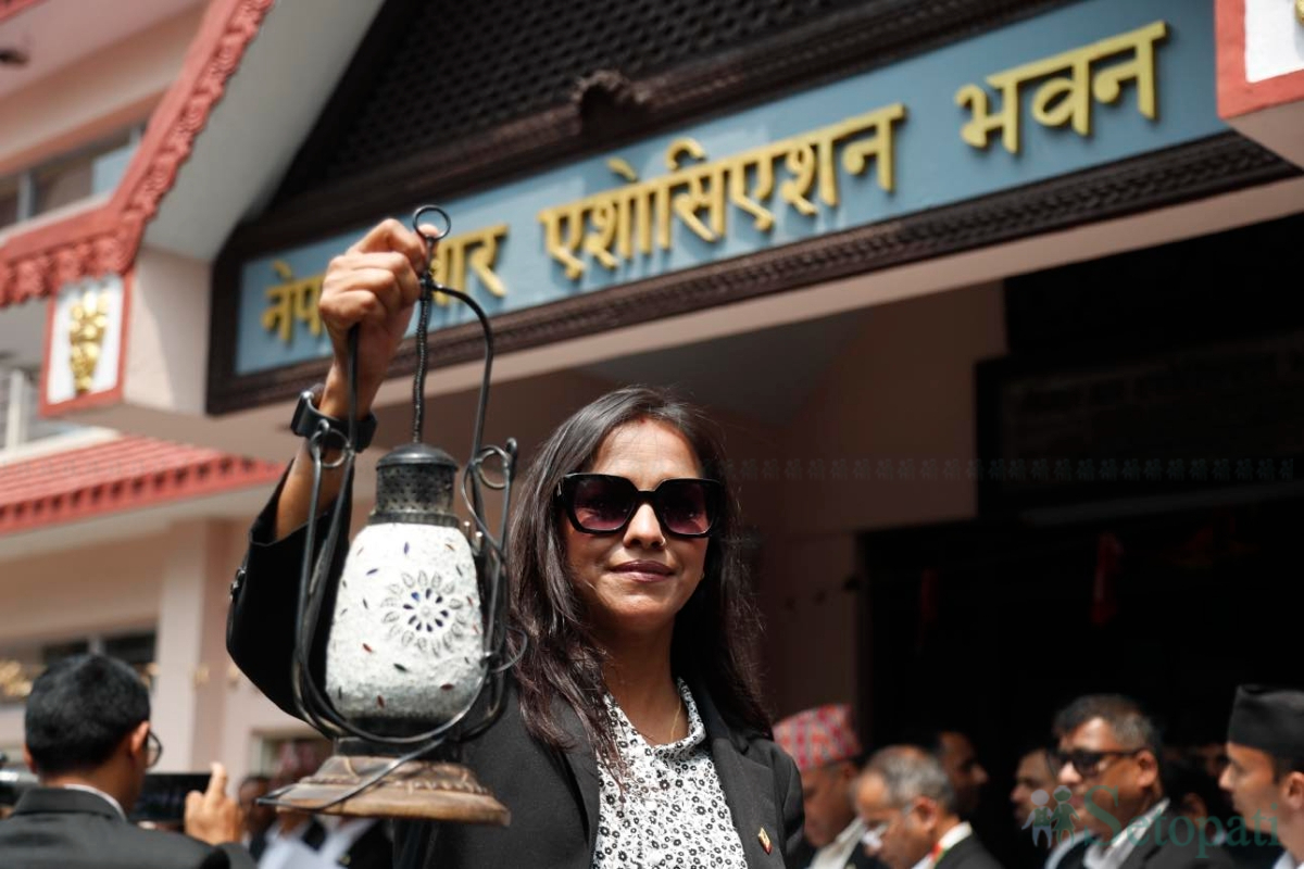 Nepal-Bar-Association-Lantern-Protest-14.jpg