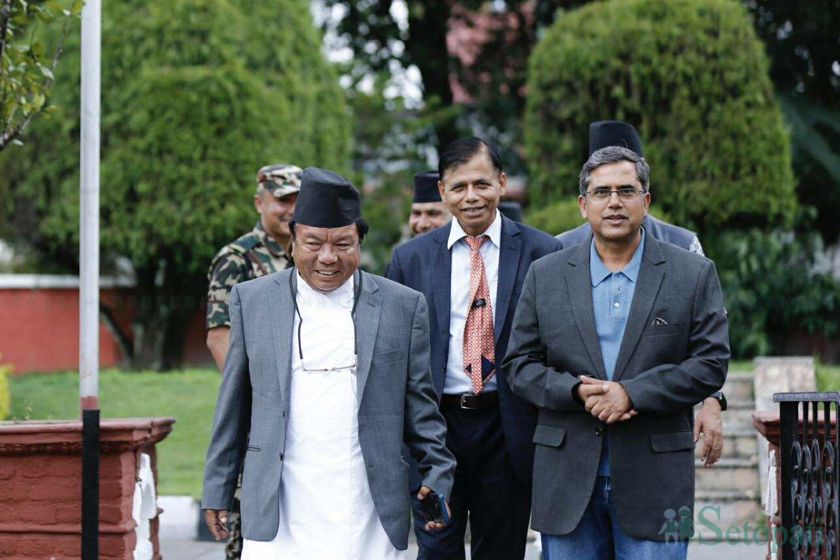 New-Ministers-Oath-03.jpg