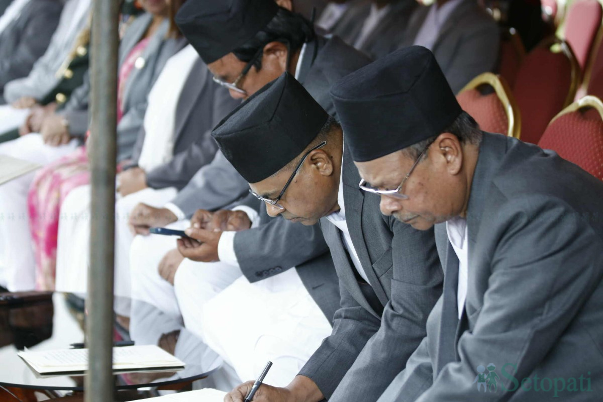 New-Ministers-Oath-07.jpg