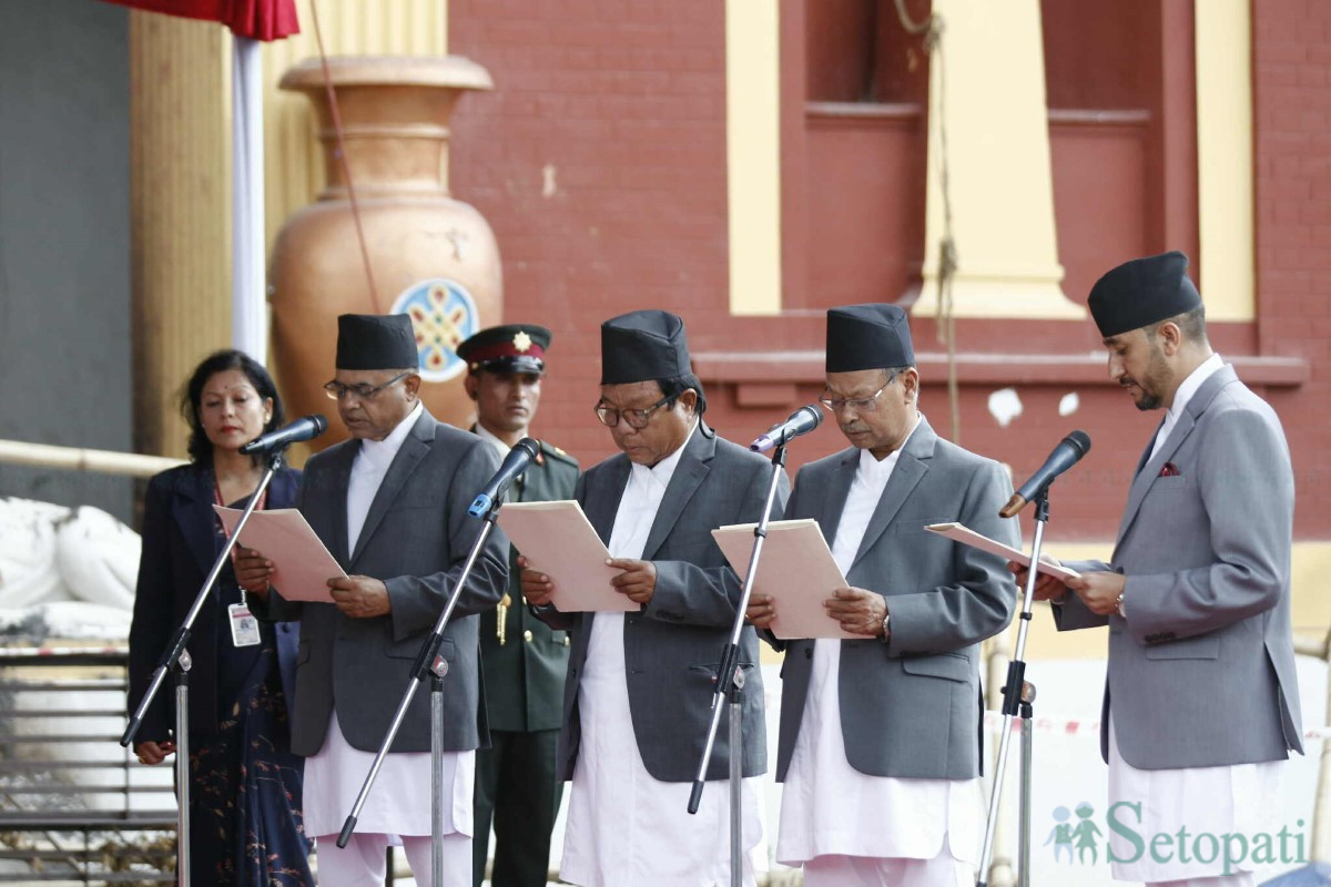 New-Ministers-Oath-09.jpg