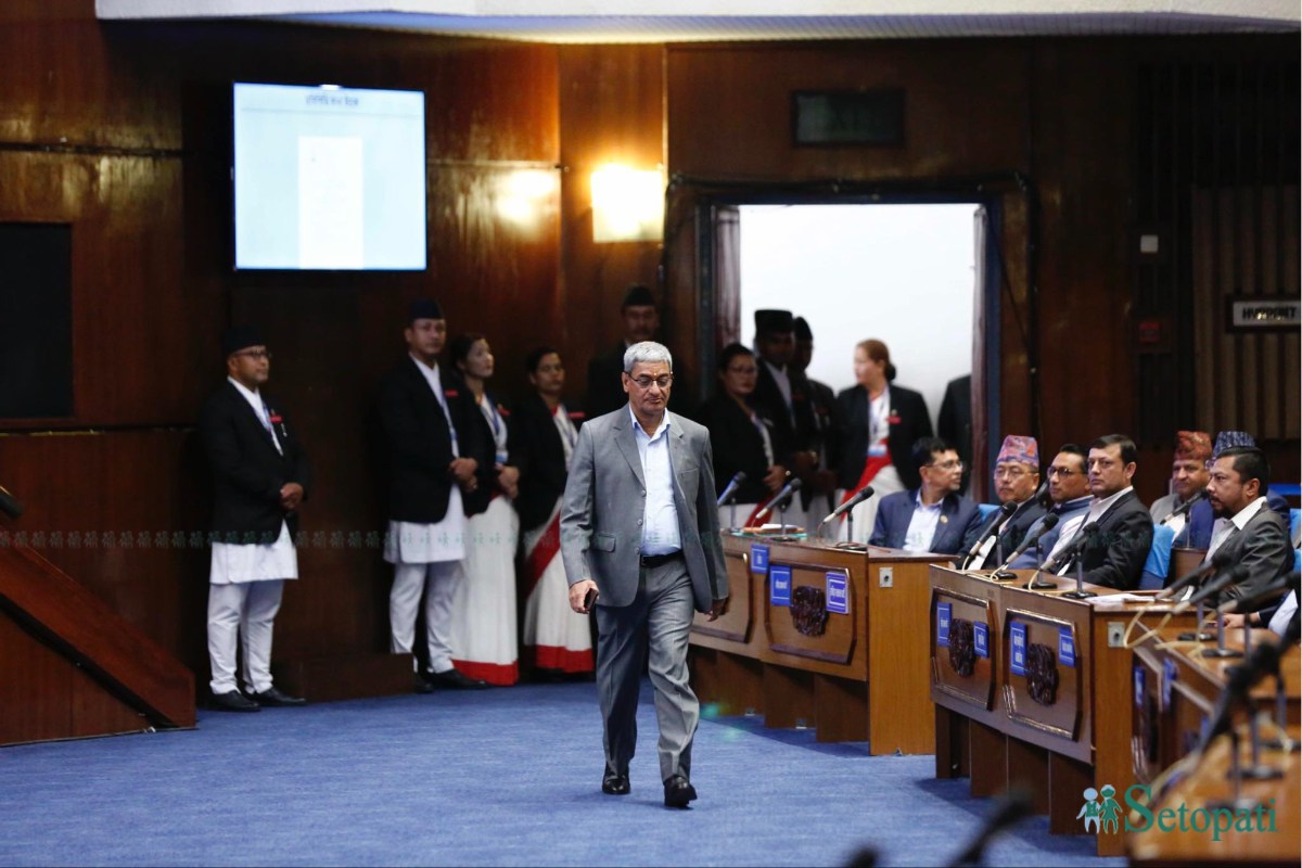 Opposition-Protest-Parliament-12.jpeg