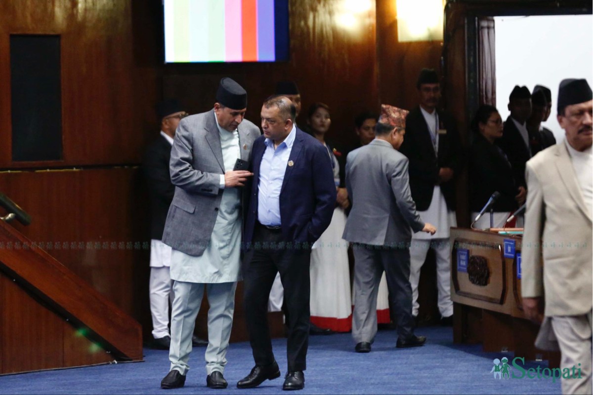 Opposition-Protest-Parliament-16.jpeg