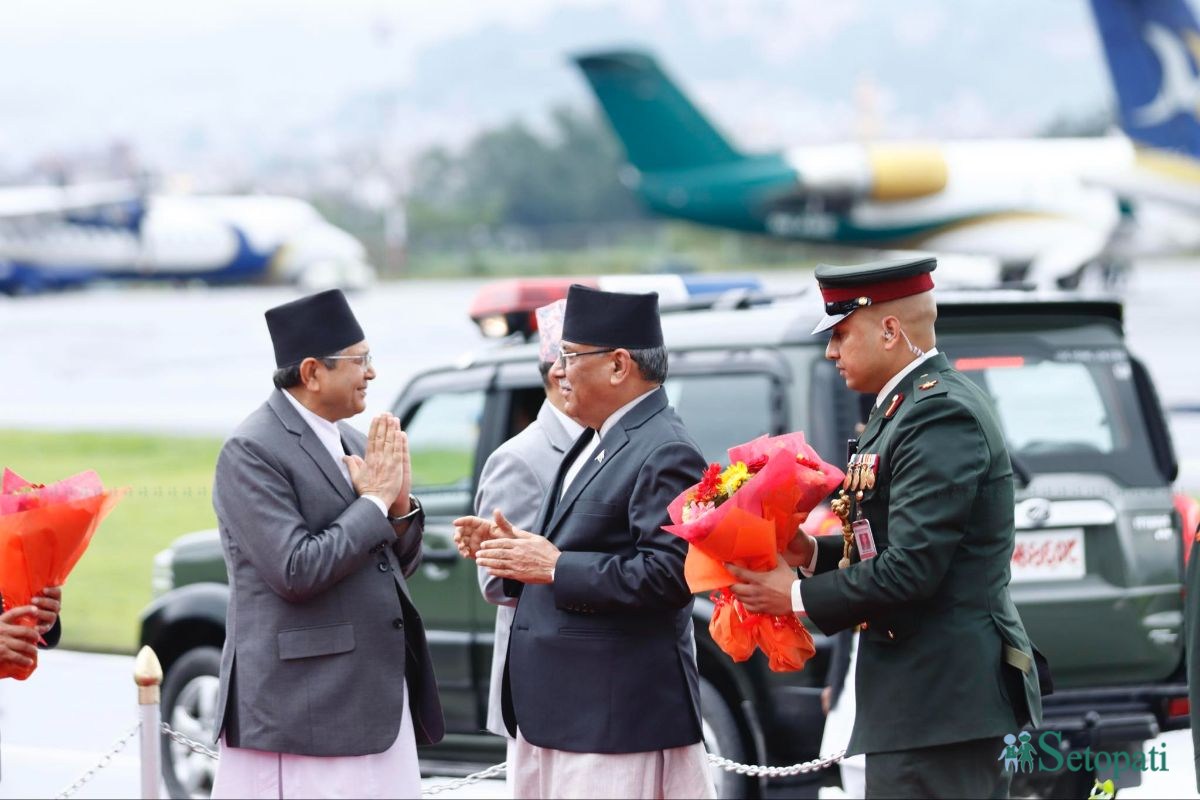 PM-Dahal-Returns-From-Italy-06.jpeg