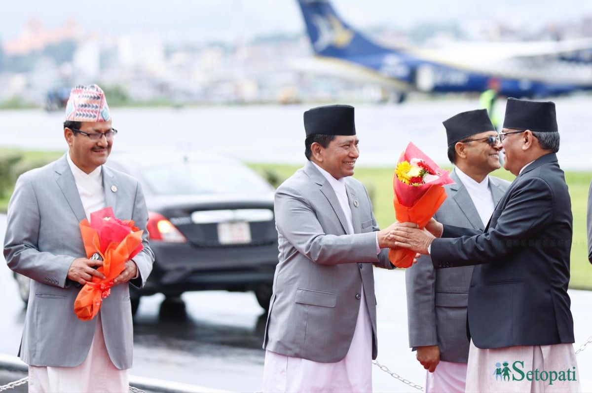 PM-Dahal-Returns-From-Italy-07.jpeg