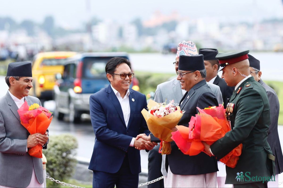 PM-Dahal-Returns-From-Italy-09.jpeg