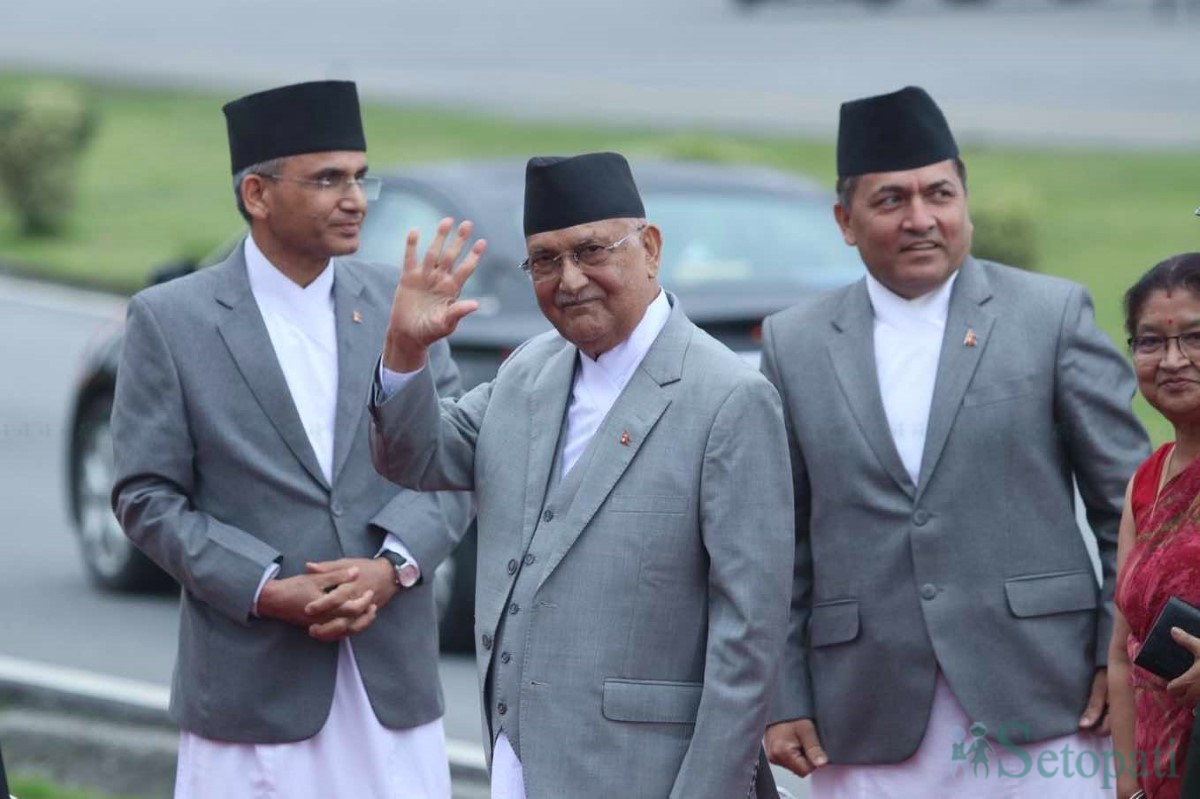 PM-Oli-Return-Spain-07.jpg