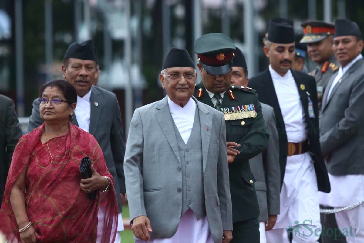 PM-Oli-Return-Spain-09.jpg