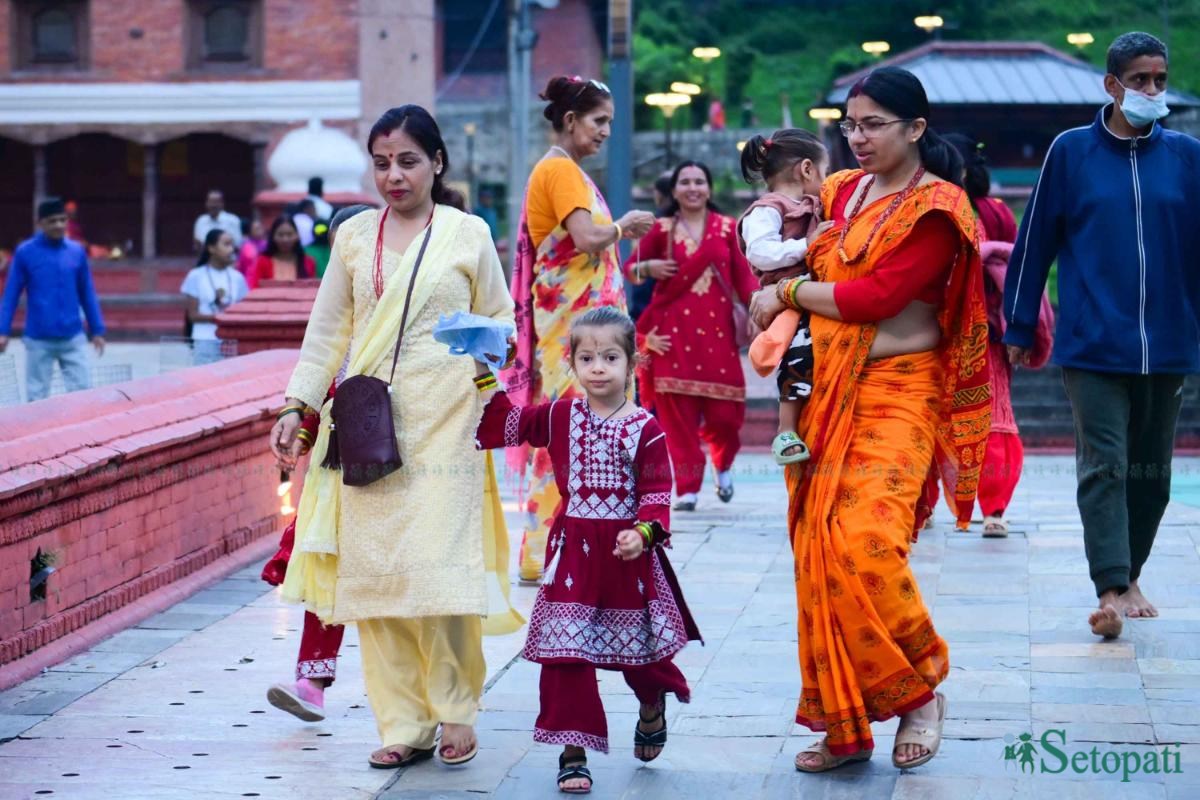 Pashupati-Shrawan-First-04.jpeg