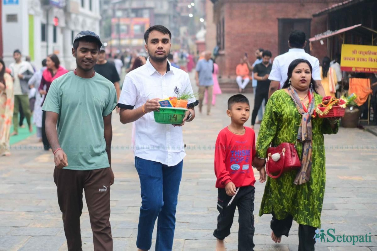 Pashupati-Shrawan-First-16.jpeg