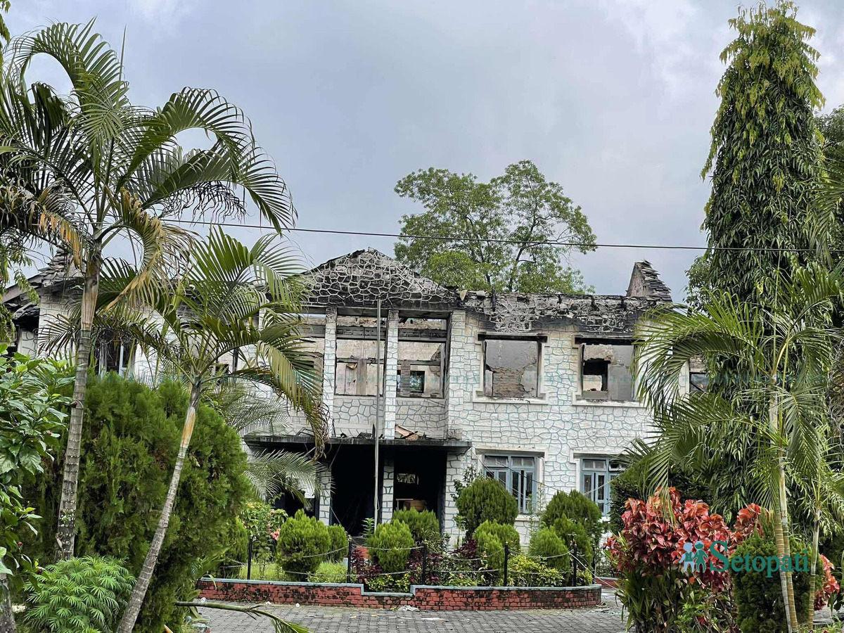 Pokhara-Govt-Offices-Arson-04.jpg