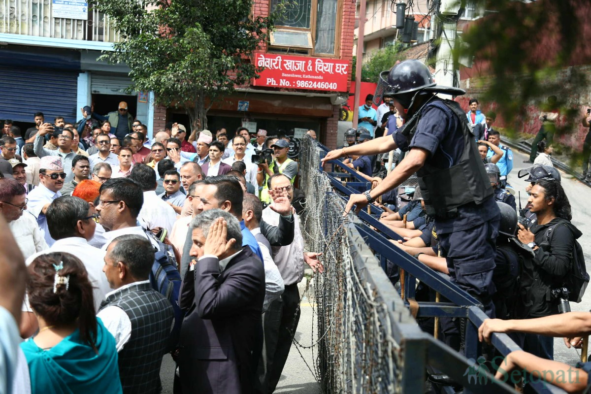 Private-Schools-Protest-Baneshwar-17.jpg