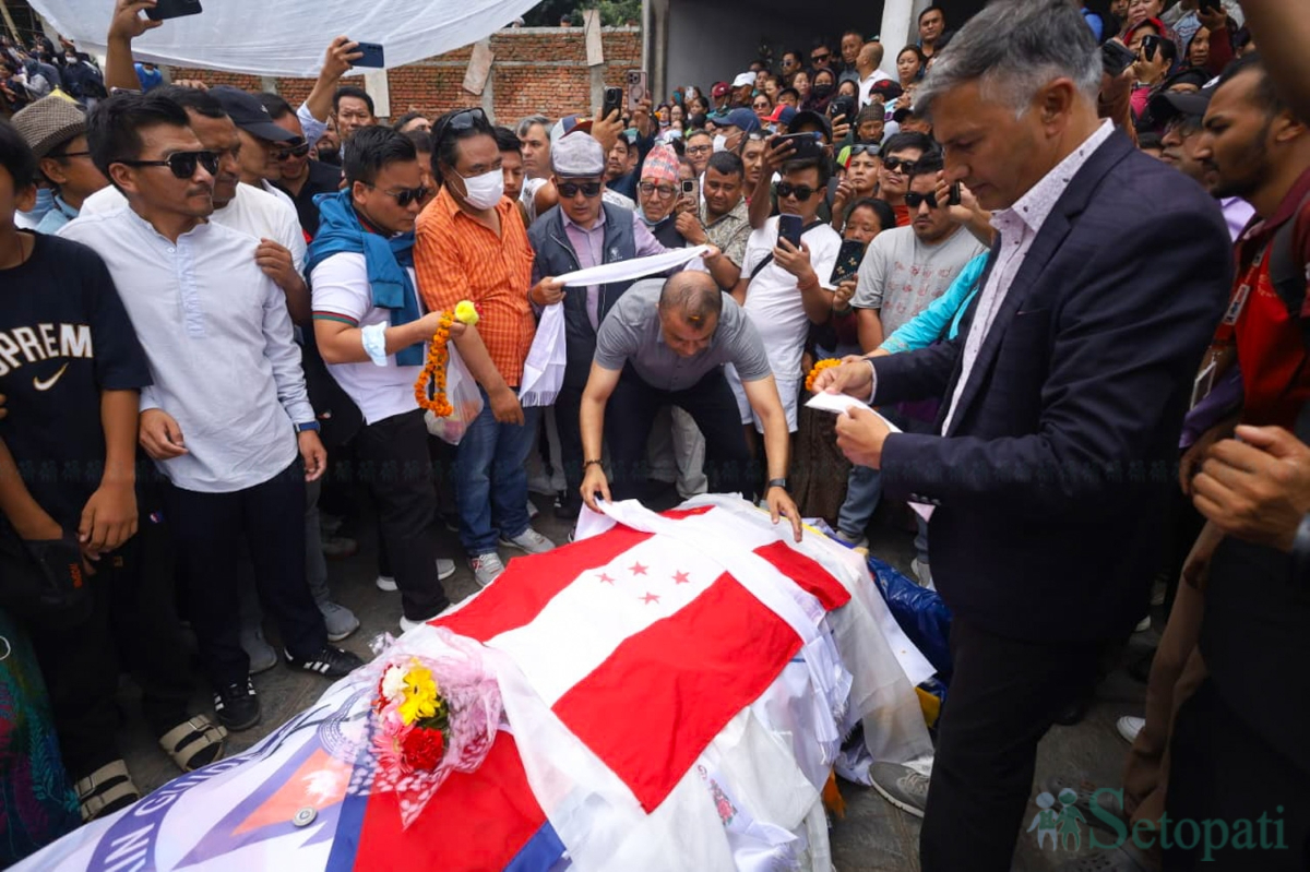 Pur-Bahadur-Gurung-Last-Rites-13.jpg