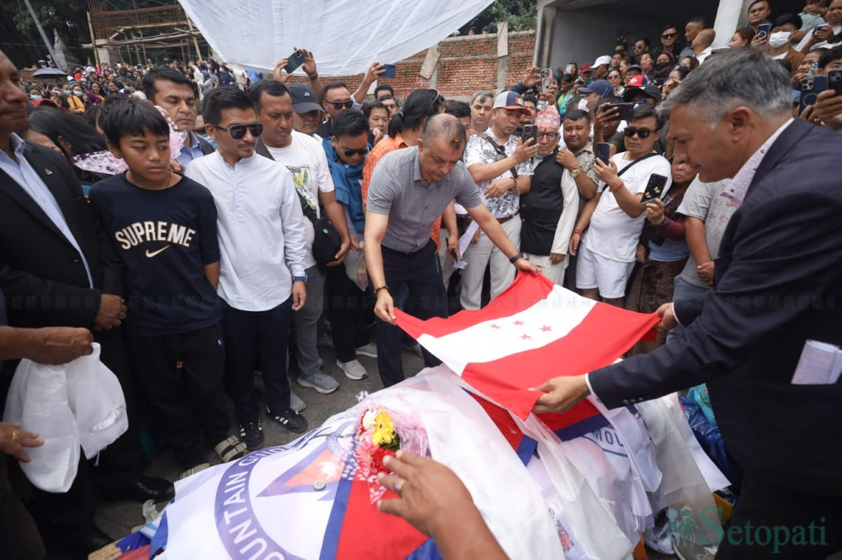 Pur-Bahadur-Gurung-Last-Rites-14.jpg