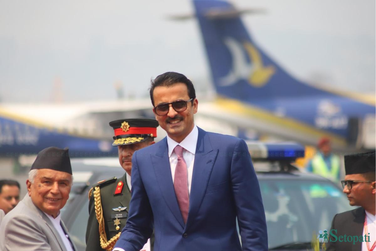 Qatar-Emir-Returns-03.jpeg