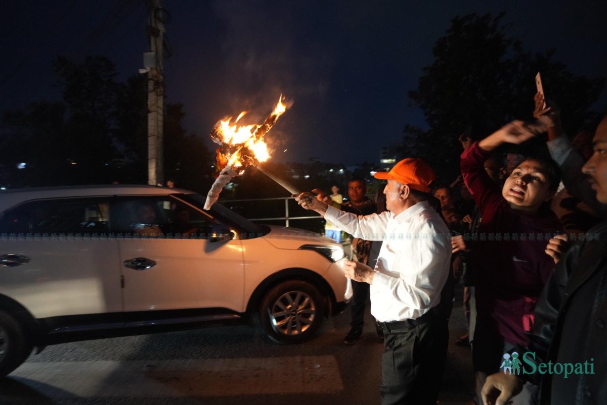 RPP-Nepal-Burn-Effigies-02.jpeg