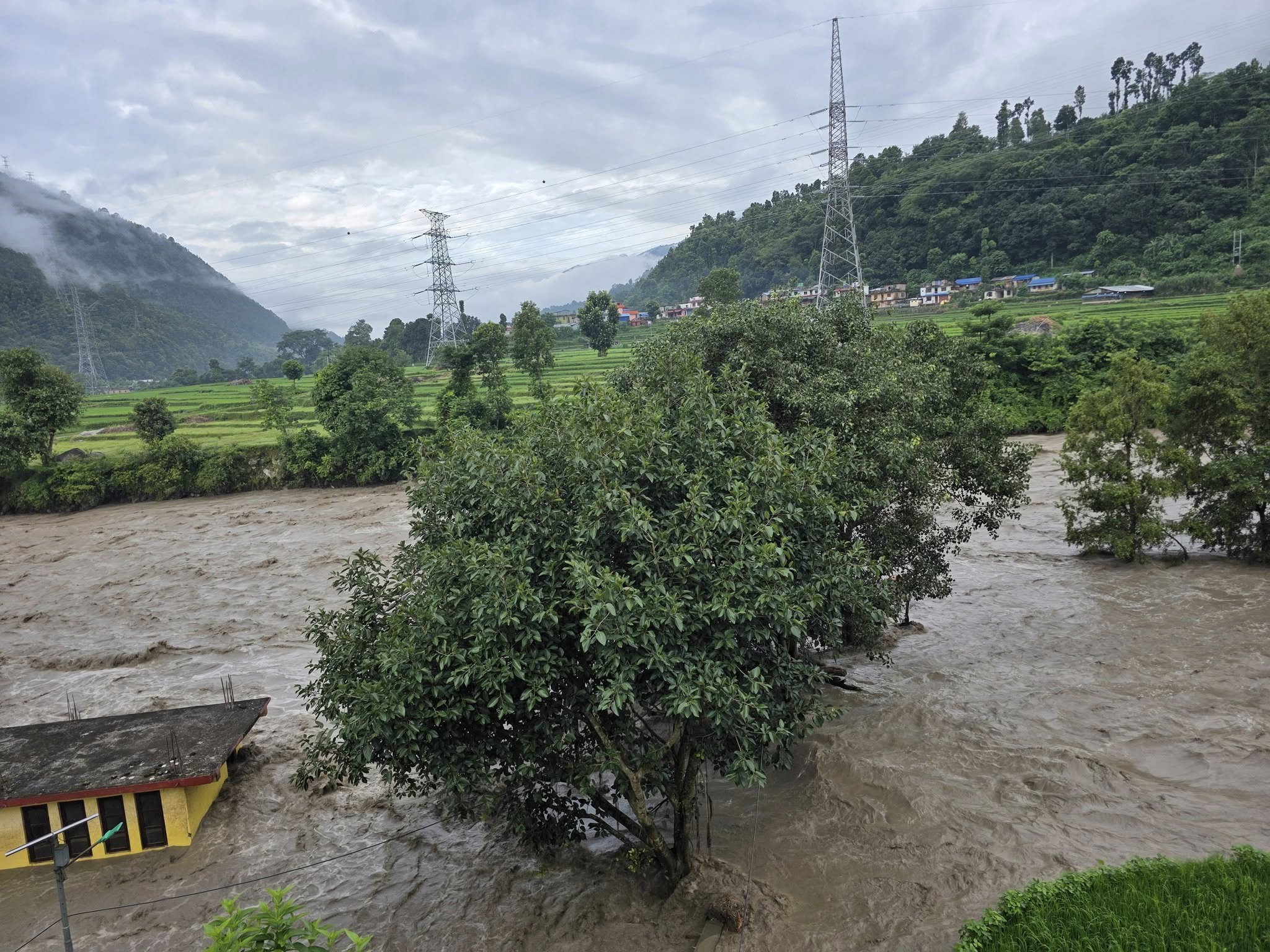 Rasuwa-Flood-08.jpg