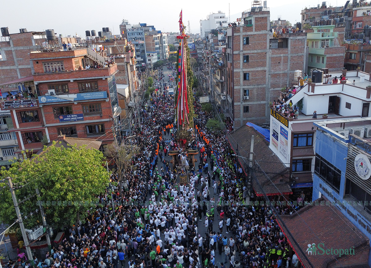 Rato-Machchhindranath-Jatra-Begins-02.jpg