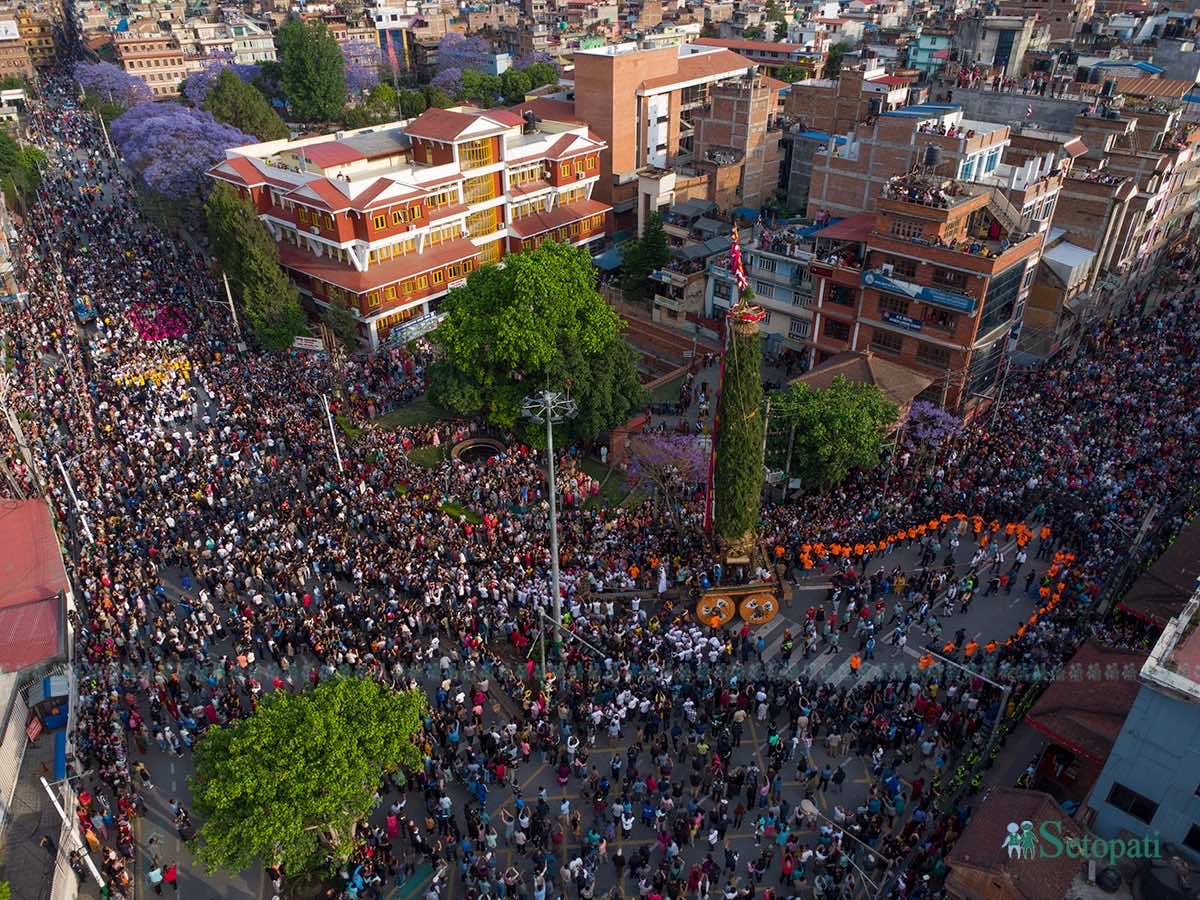 Rato-Machchhindranath-Jatra-01.jpg