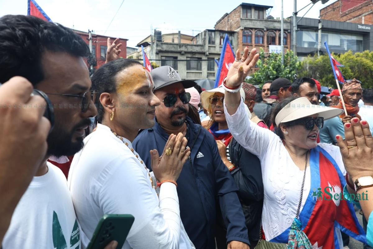 Royalists-Demo-Baber-Mahal-10.jpeg
