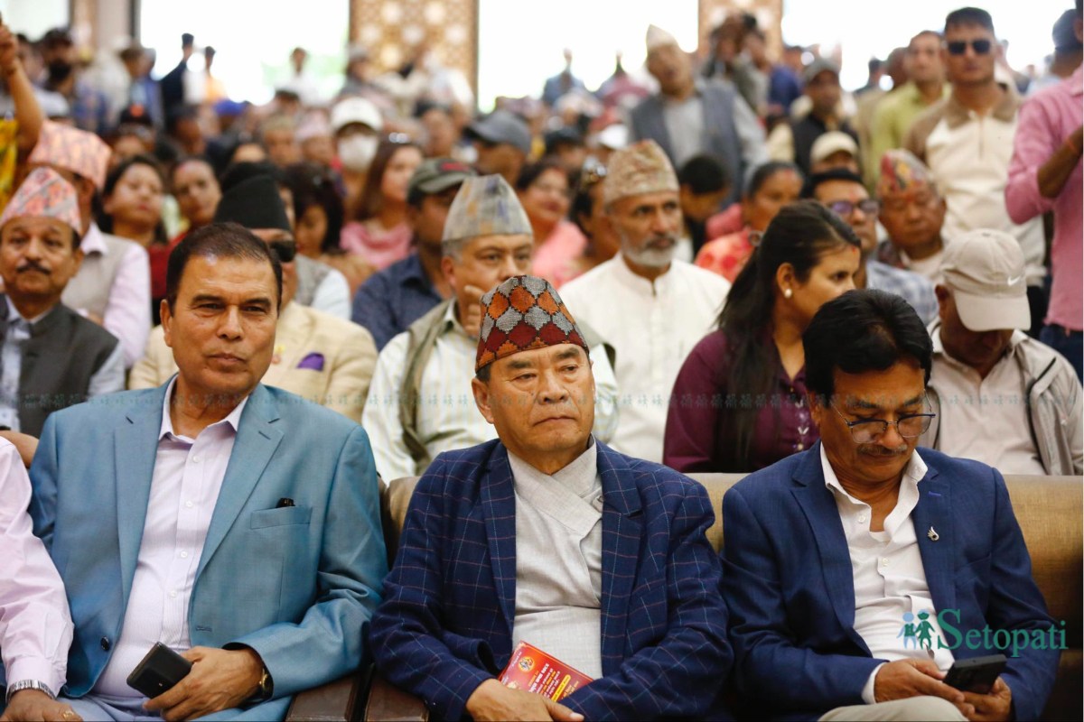 Royalists-Press-Conference-03.jpeg