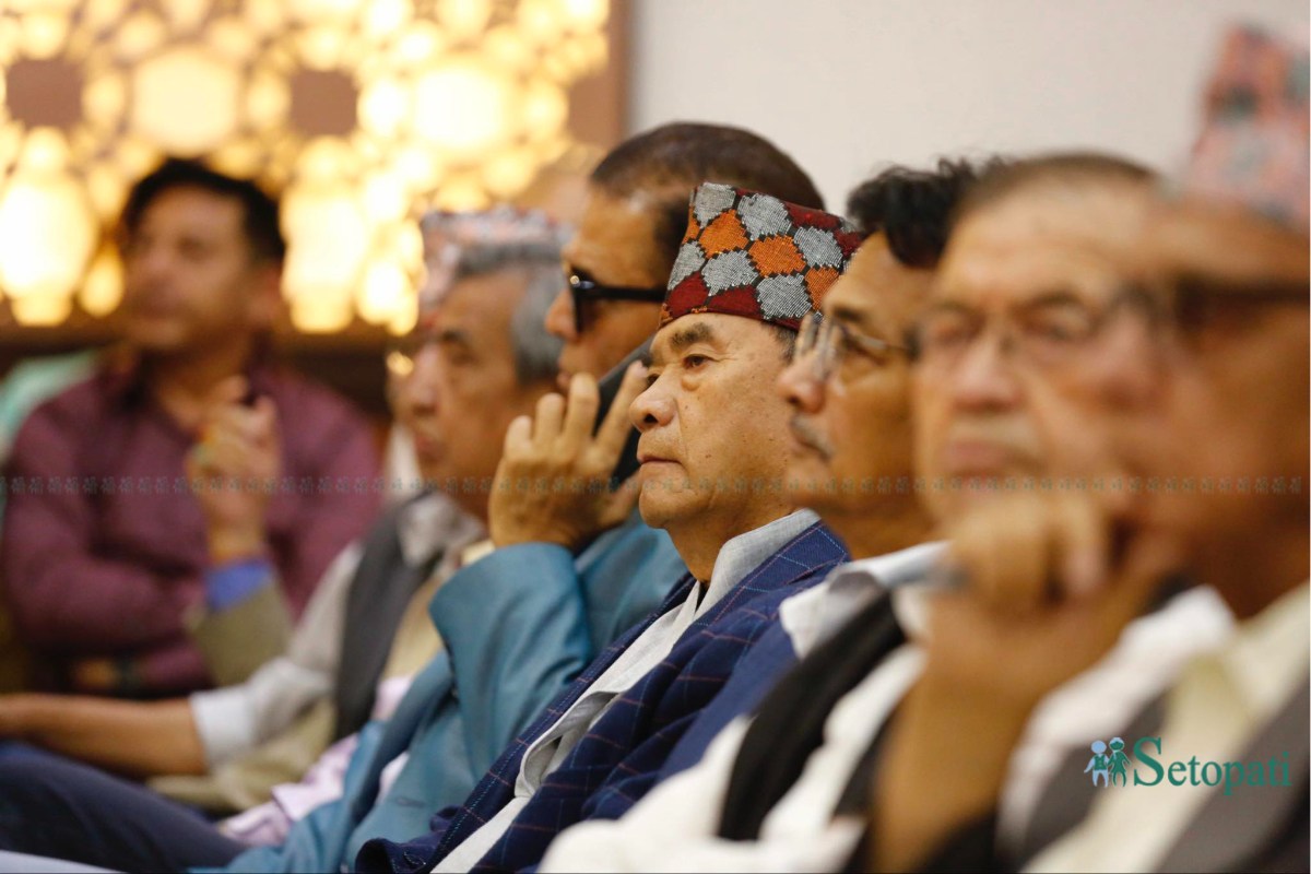 Royalists-Press-Conference-11.jpeg