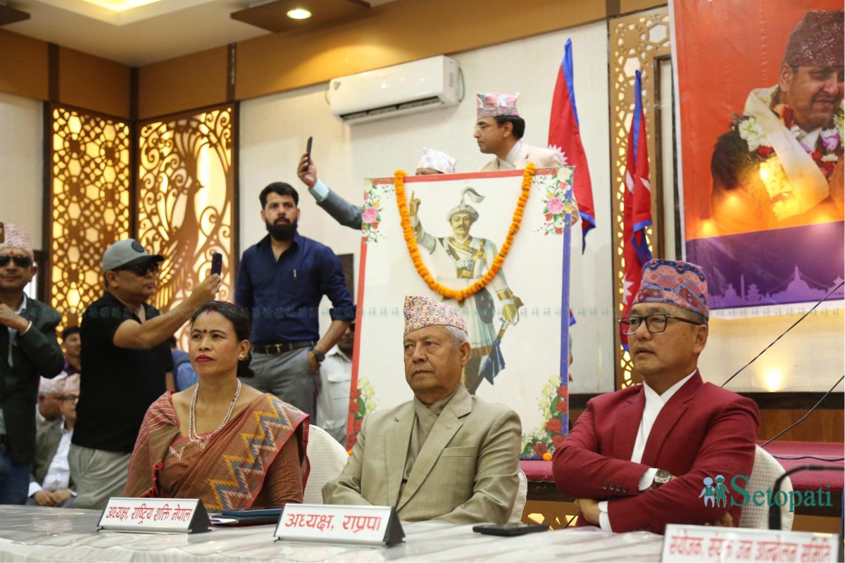 Royalists-Press-Conference-12.jpeg