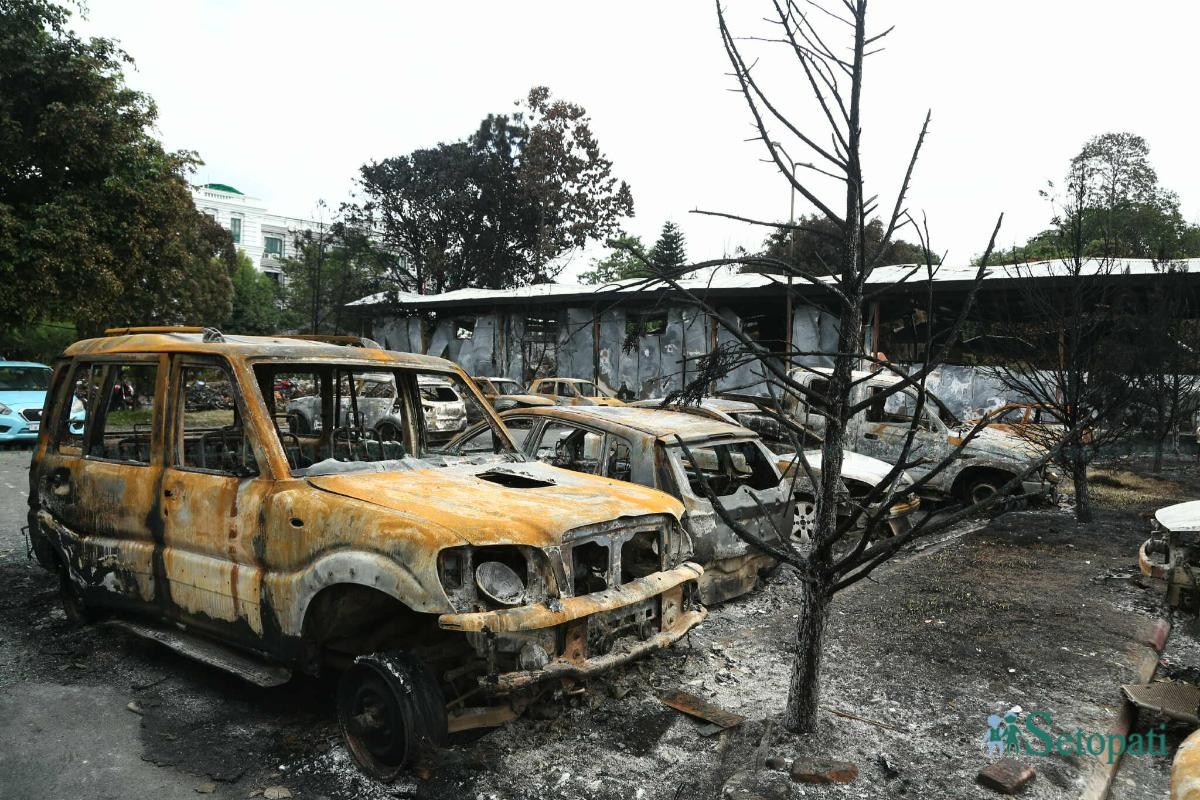 Singha-Durbar-After-Fire-06.jpeg