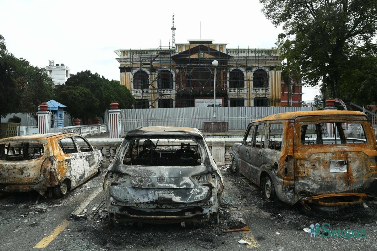 Singha-Durbar-After-Fire-09.jpeg