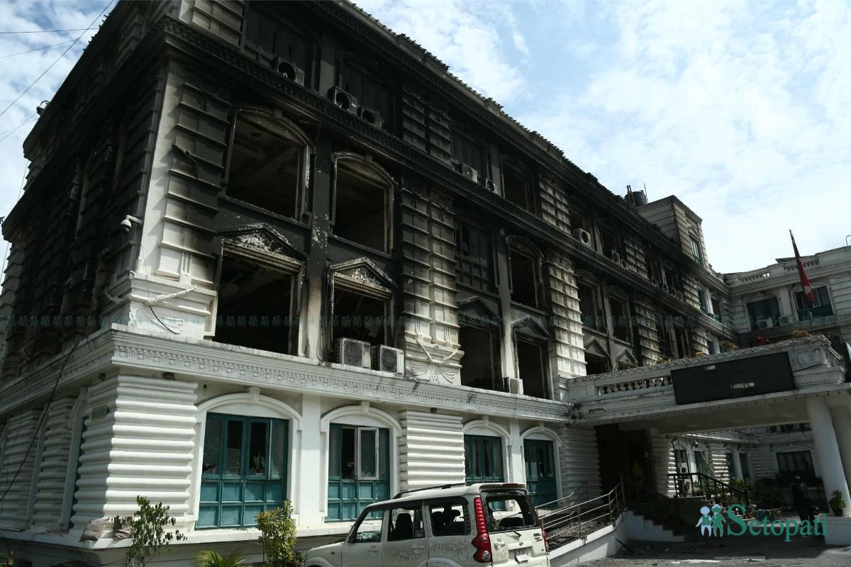 Singha-Durbar-After-Fire-11.jpeg