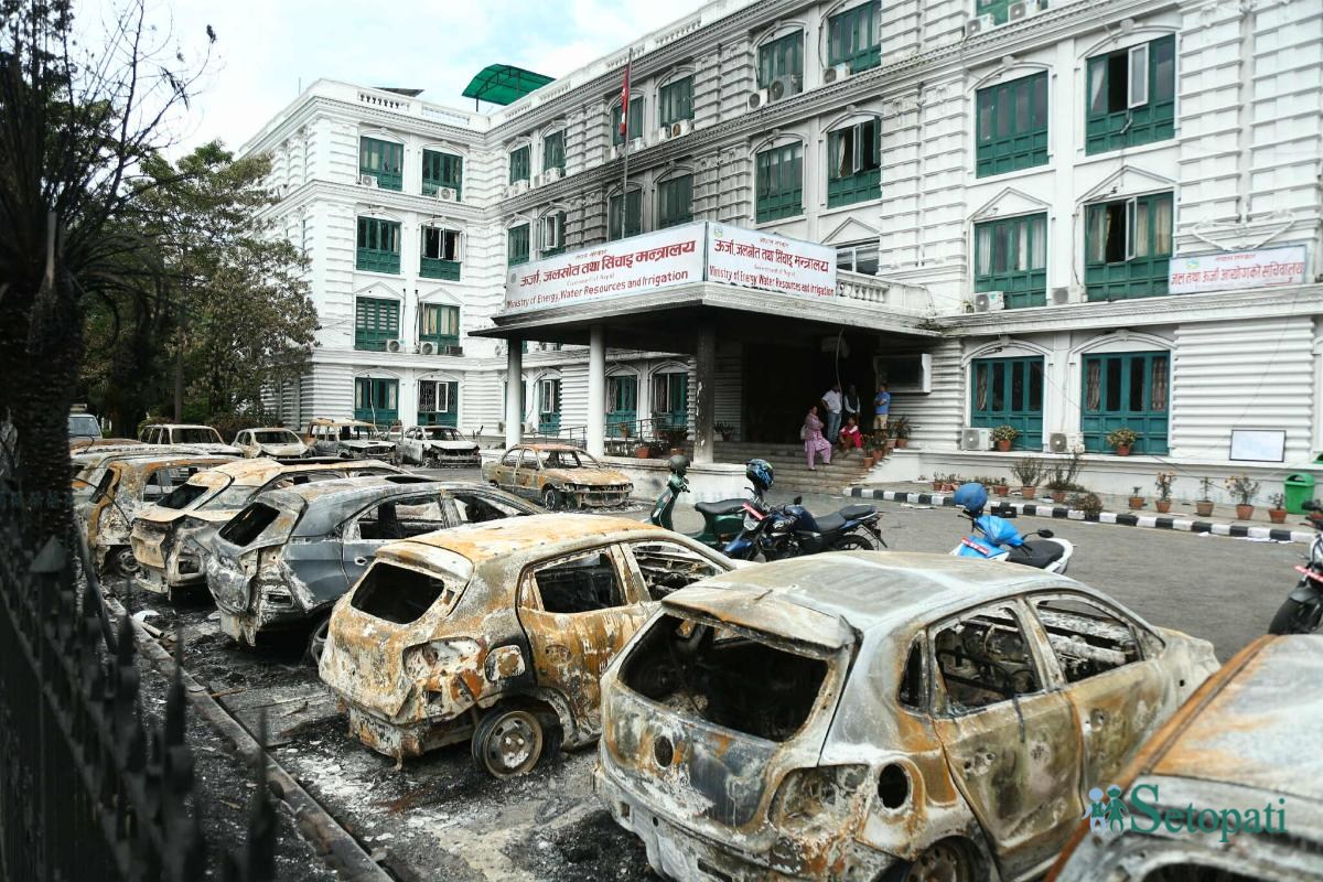 Singha-Durbar-After-Fire-14.jpeg