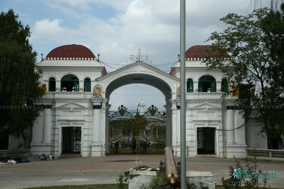Singha-Durbar-After-Fire-16.jpeg