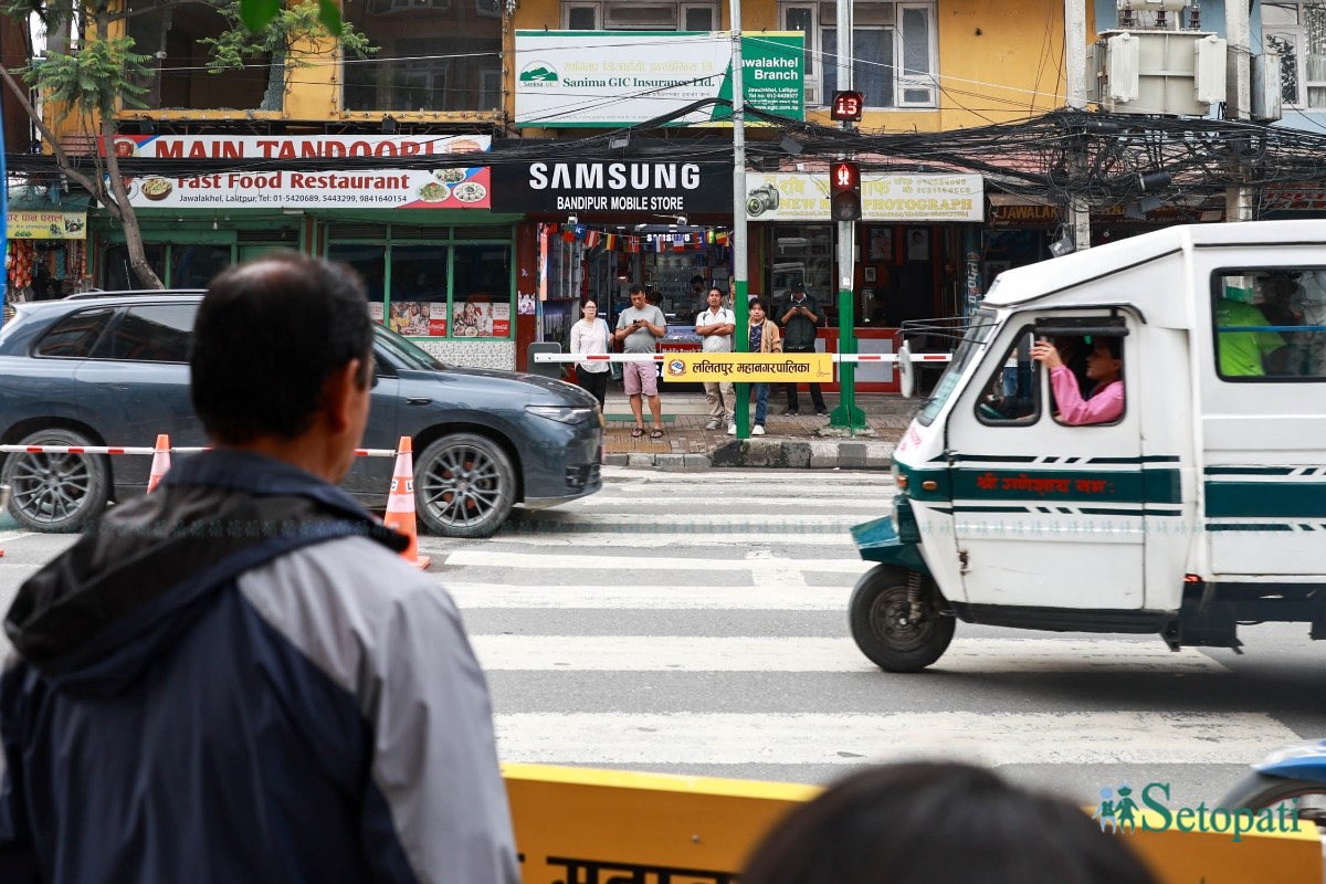 Smart-Safety-Barriers-Jawalakhel-08.jpeg