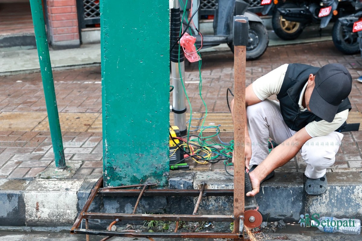 Smart-Safety-Barriers-Jawalakhel-10.jpeg
