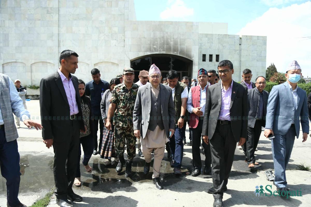 Speaker-Parliament-Inspection-06.jpeg