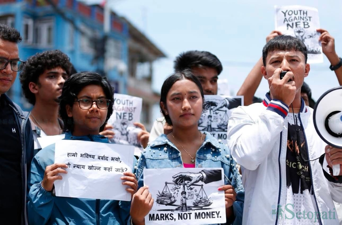 Students-Protest-04.jpg
