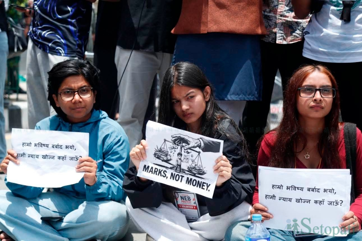 Students-Protest-07.jpg