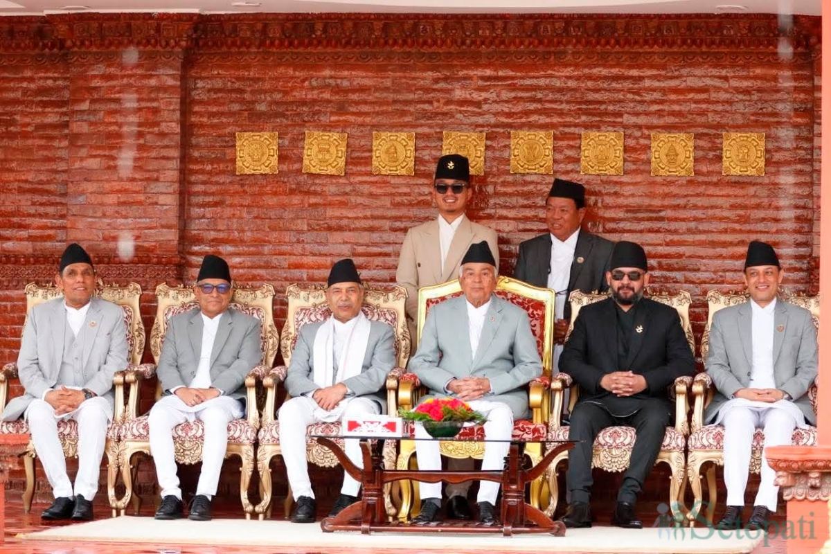 Sudan-Gurung-Mahabir-Pun-Oath-06.jpg