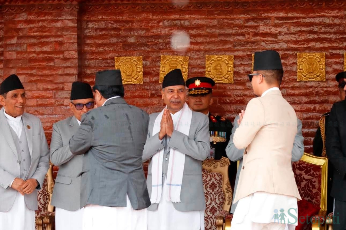 Sudan-Gurung-Mahabir-Pun-Oath-08.jpg