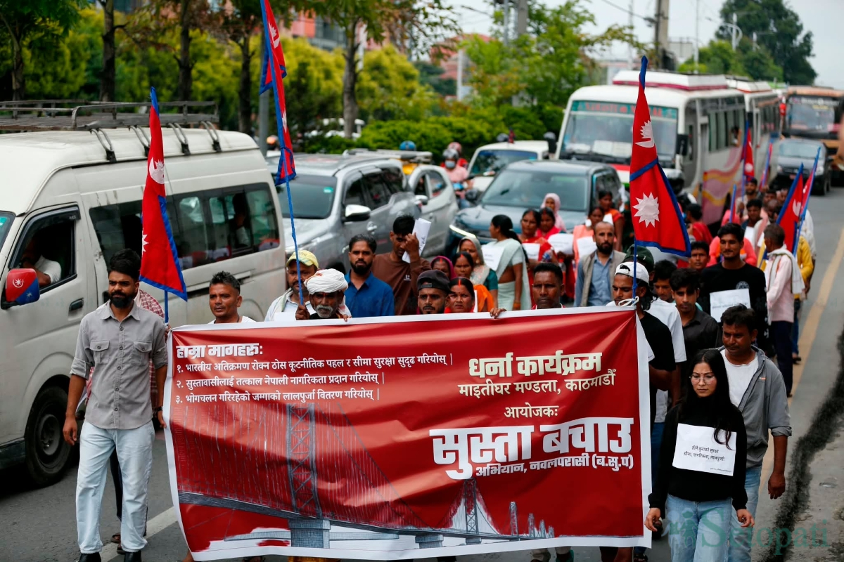 Susta-Residents-Protest-01.jpg
