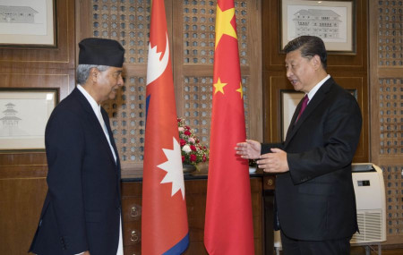 NC President Sher Bahadur Deuba (L) with Chinese President Xi Jinping. Photo: Xinhua