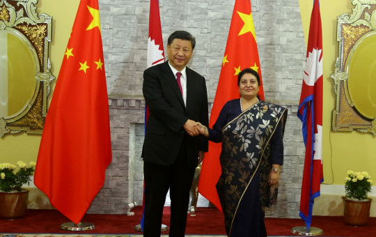 President Bidya Devi Bhandari welcomes her Chinese counterpart Xi Jinping at the former's office in Shhetal Niwas Saturday evening.