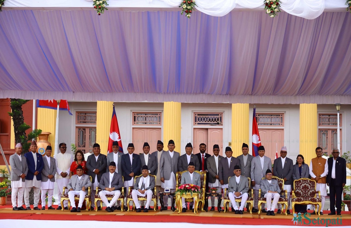 21 ministers also sworn in