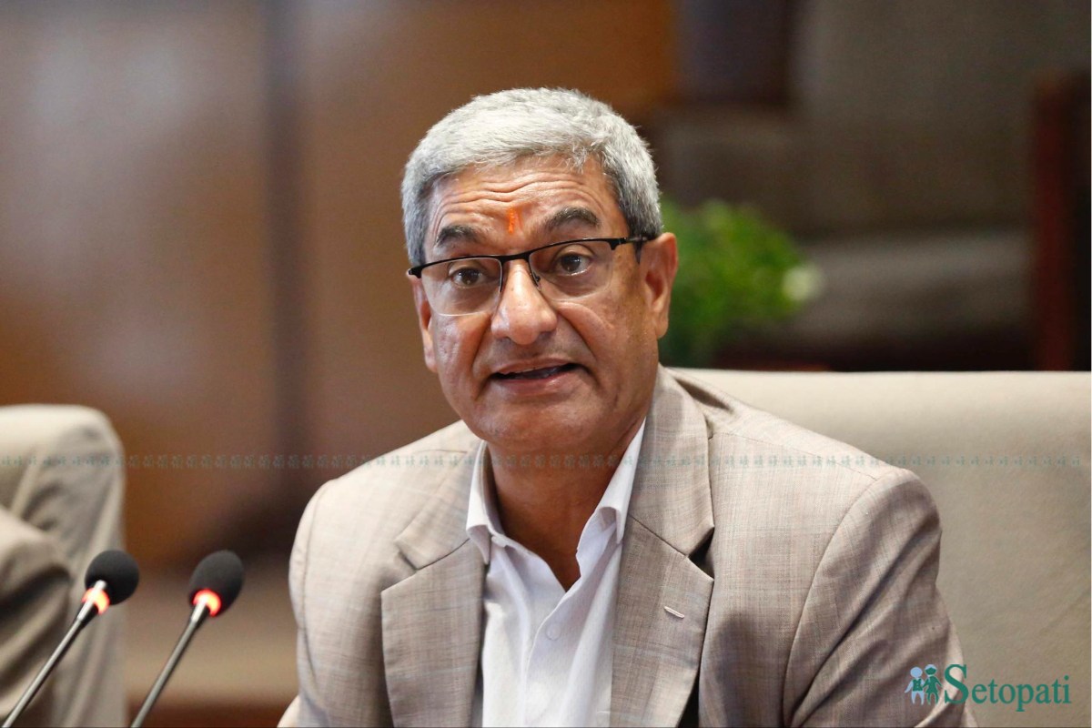 Home Minister Lekhak denies involvement in visit visa scandal